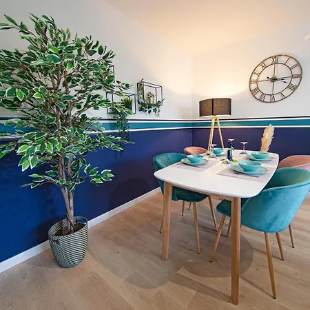 Le Petit Panam - Prive De 45 M2 - 2 A 4 Personnes - Parking Prive Metz