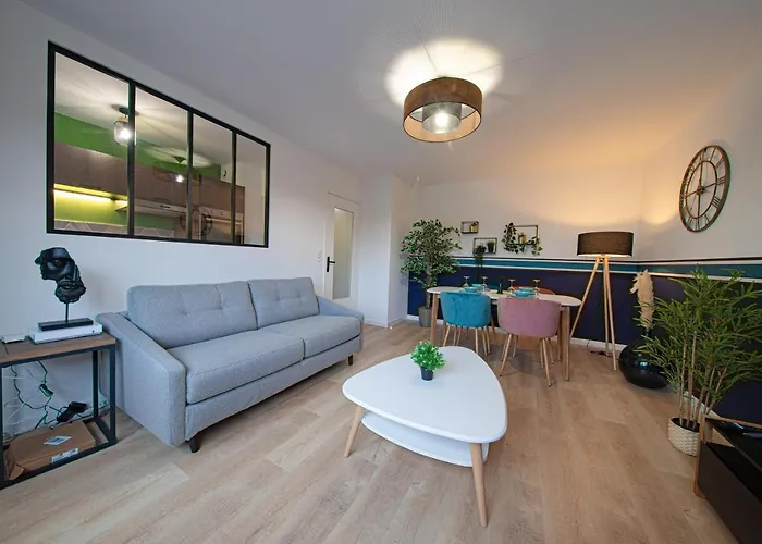 Le Petit Panam - Prive De 45 M2 - 2 A 4 Personnes - Parking Prive Apartment Metz